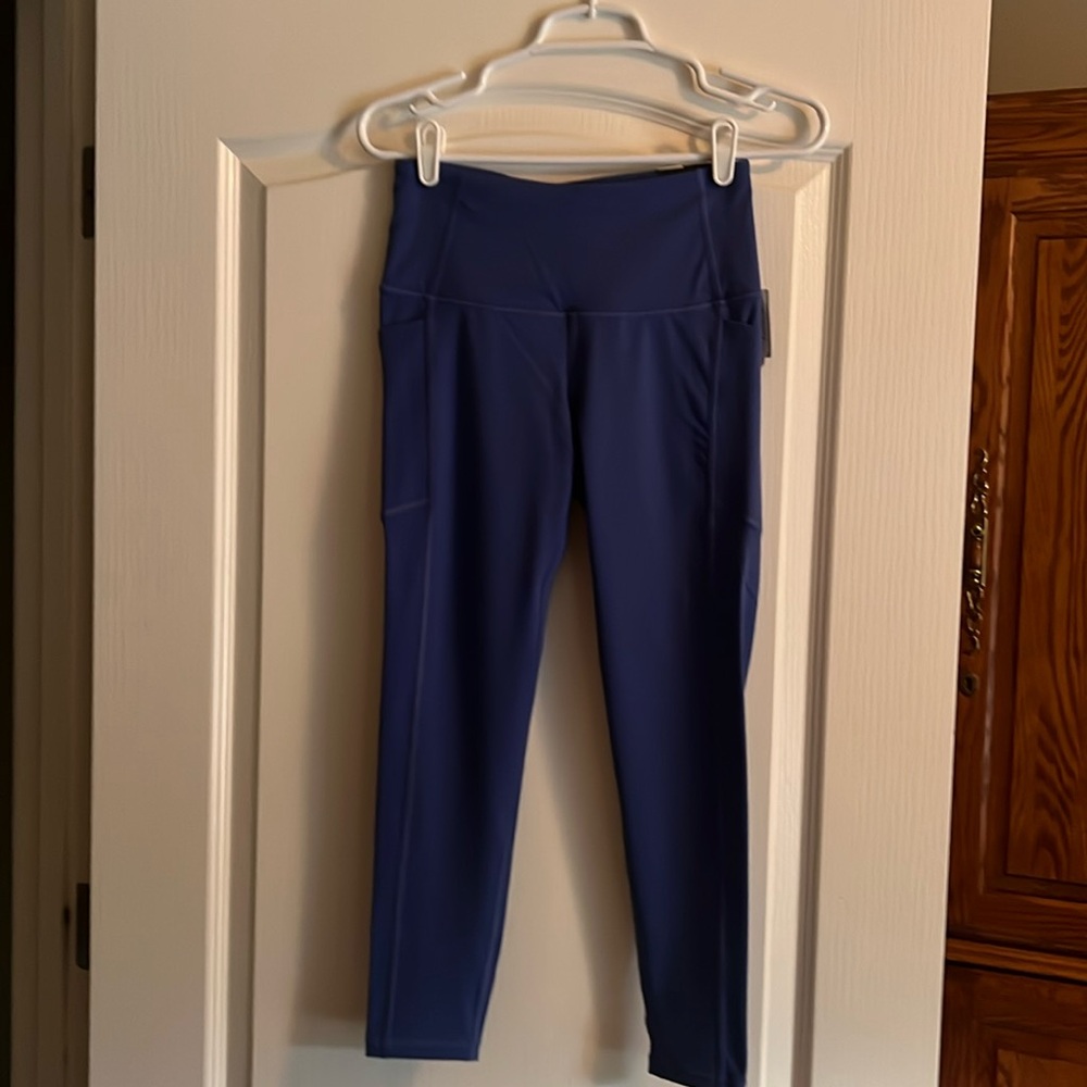Victoria’s Sectet knockout leggings 7/8 size small